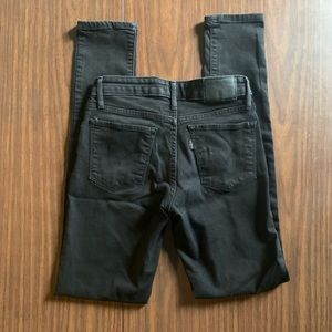 Levi's 711 Skinny Jeans in Black